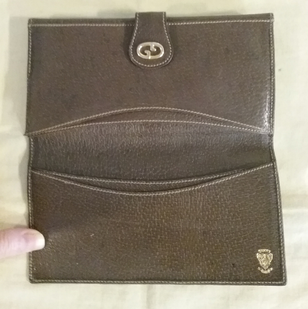 Authentic Gucci Wallet - Picture 3 of 7